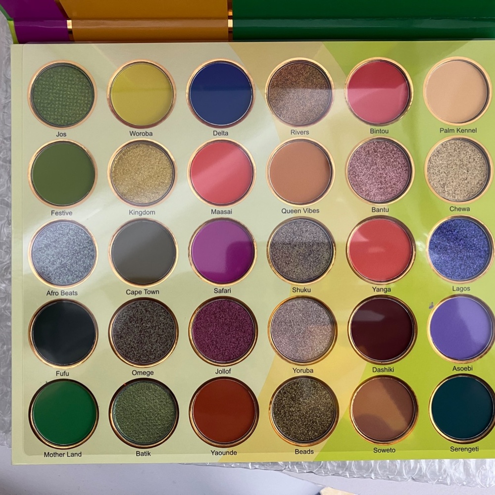 JUVIAS CULTURE & CULTURE 2 EYE SHADOW KIT NWT - Picture 6 of 6